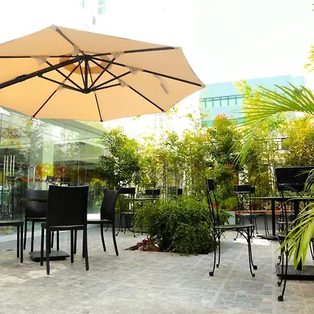 Travelbee Fuente Inn